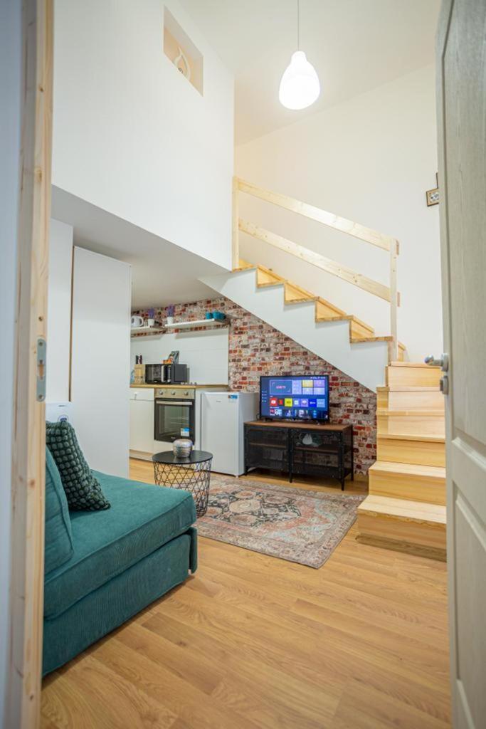 Cosy Gallery Flat In Akacfa St. Budapest Extérieur photo